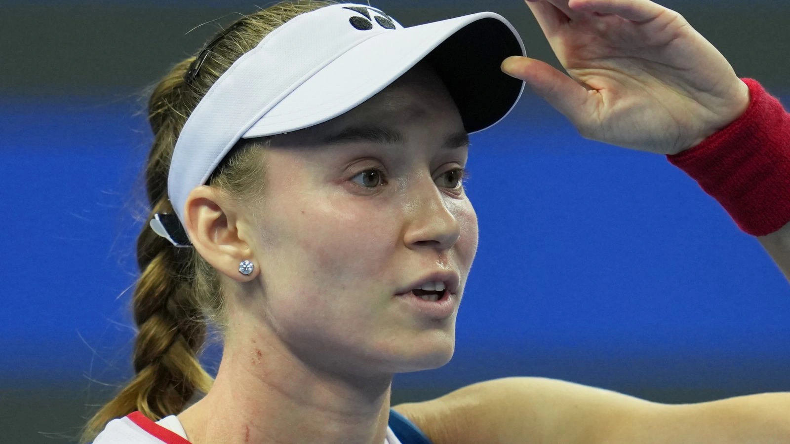 Elena Rybakina พ่าย Alina Charaeva ตกรอบ China Open หลังครองมือ 1 โลก