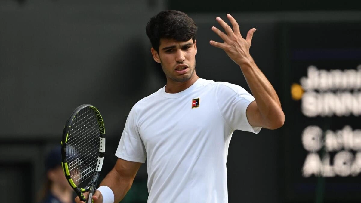 ระบบล้มเหลว: Carlos Alcaraz ถอนตัวจาก Wimbledon 2026 เนื่องจากความผิดปกติของข้อมือ