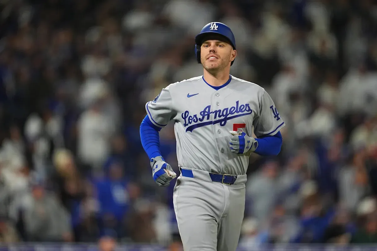 เจาะงบดุลทรัพยากรบุคคล: Freddie Freeman คืนบัญชีรายชื่อ Los Angeles Dodgers หลังปิดดีลขยายฐานครอบครัวด้วย 'London'