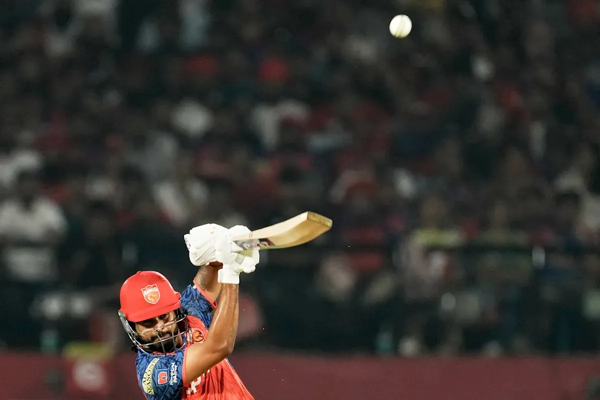 นาฏกรรมที่ Dharamshala: Delhi Capitals พลิกนรกขยี้ Punjab Kings จมดิ่งสู่ความปราชัยสี่คราซ้อน