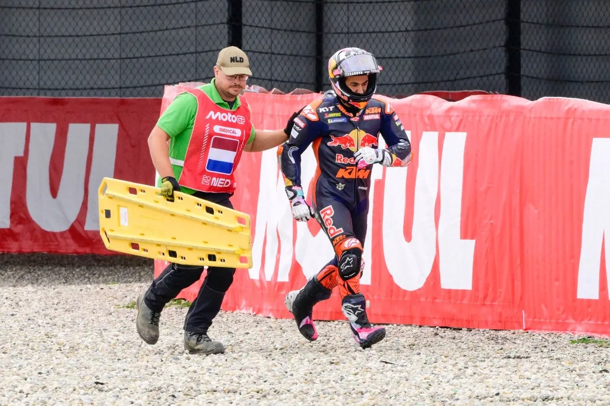 โศกนาฏกรรมบนผืนยางมะตอย: Enea Bastianini ตัดพ้อความเฉื่อยชาด้านความปลอดภัย ขณะที่ Fabio Quartararo เผยรอยร้าวในหมู่ขุนพล