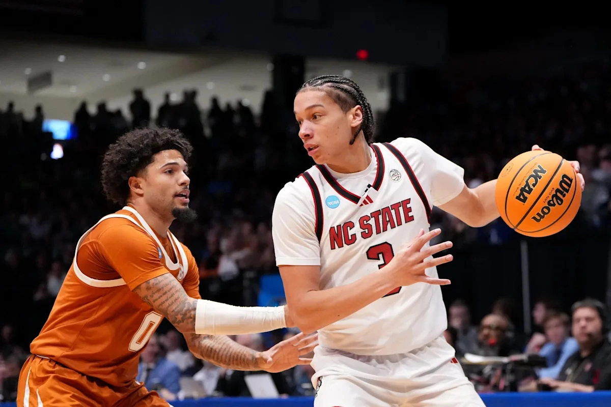 เงาในเงามืด: ทำไม Matt Able ควรเลื่อนแผนปล้น NBA แล้วกลับไปกบดานที่ UNC