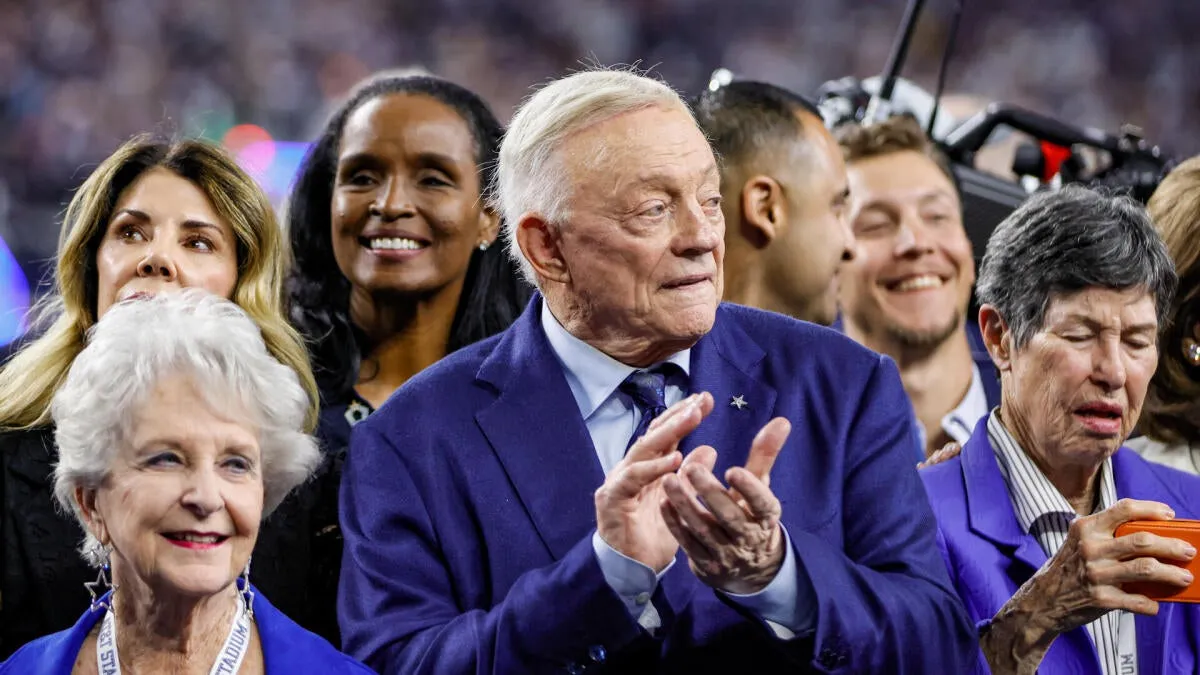 ฤดูกาลแห่งการผลัดใบ: Jerry Jones กับการหว่านเมล็ดพันธุ์แนวรับใหม่ในทุ่งหญ้า Cowboys ปี 2026