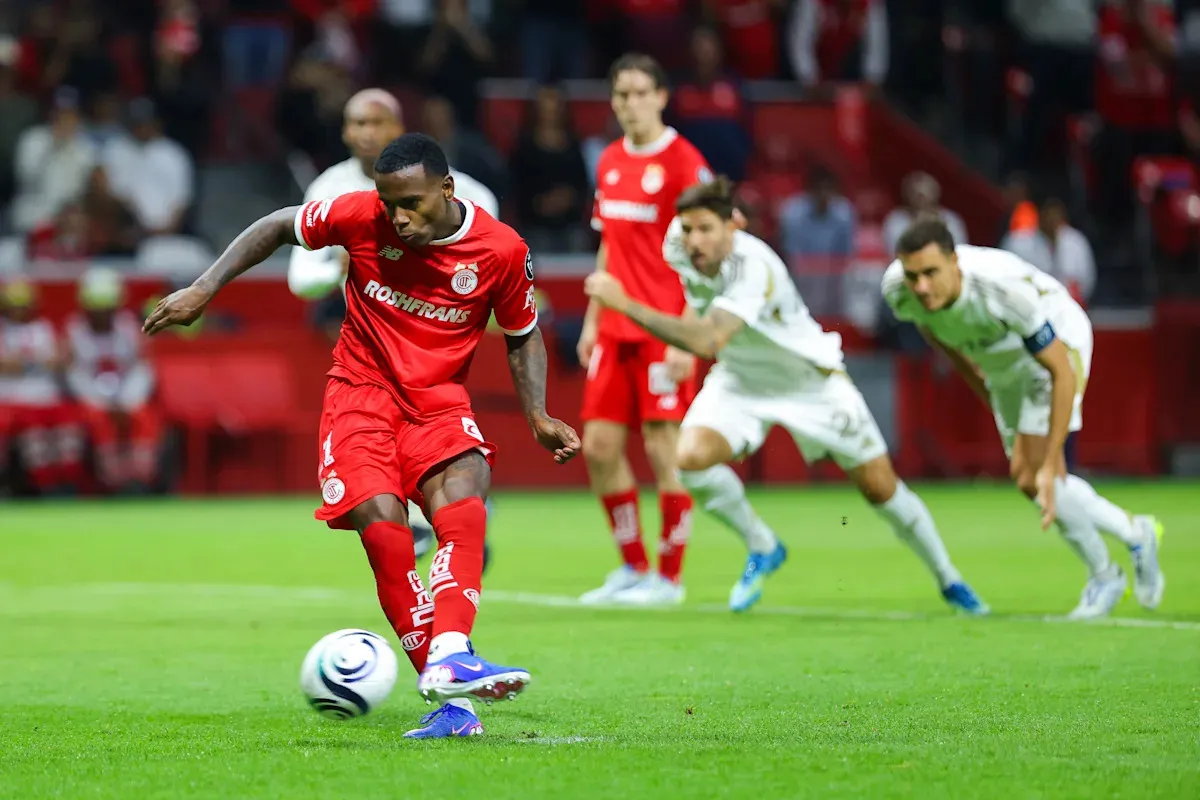 อัคคีนาฏกรรม ณ หุบเขาแห่งนรก: เมื่อ Toluca ขุดหลุมฝังศพ LAFC เพื่อจารึกนามในนัดชิง CONCACAF Champions Cup