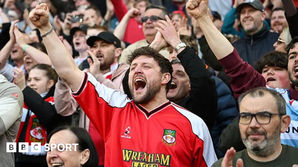 Phil Parkinson บ่นอุบ! ตั๋ว Coventry แพงหูฉี่ สงสารแฟนบอล Wrexham ต้องควักเนื้อจ่ายค่าดู