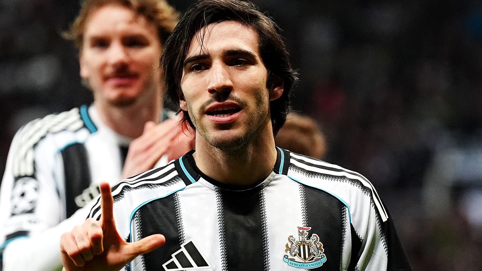 Tottenham เปิดฉากล่าตัว Sandro Tonali เสริมทัพแดนกลาง Newcastle ตั้งค่าตัวมหาศาล