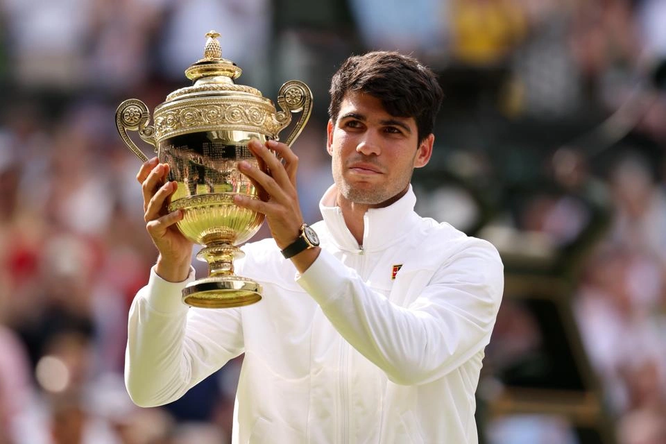 เสียงกระดูกที่ร้าวราน: Greg Rusedski ทำนายฝันร้ายของ Carlos Alcaraz บนผืนหญ้า Wimbledon