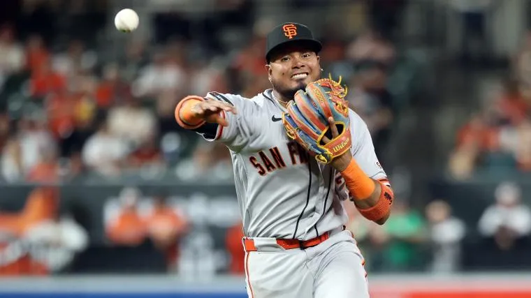 คำพยากรณ์แห่งการพลัดพราก: เมื่อ San Francisco Giants อาจต้องสังเวย Luis Arraez สู่ตลาดค้ามนุษย์แห่ง MLB
