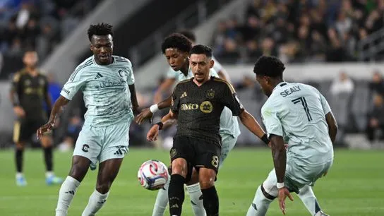 นาฏกรรมแห่งความว่างเปล่า: เมื่อสถาปัตยกรรมเกมรับของ LAFC ยืนหยัดท่ามกลางความเงียบงันต่อหน้า Colorado Rapids