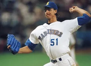 อนุสาวรีย์แห่งยักษ์ตนสุดท้าย: Randy Johnson กับการจารึกความเป็นอมตะเหนือผืนหญ้าแห่ง T-Mobile Park