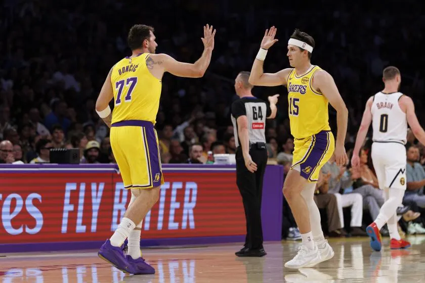 เดิมพันที่สูงขึ้น: เมื่อ Lakers ต้อง 'ยกระดับ' จิตวิญญาณ ในวันที่ไร้เงา Luka Doncic และ Austin Reaves