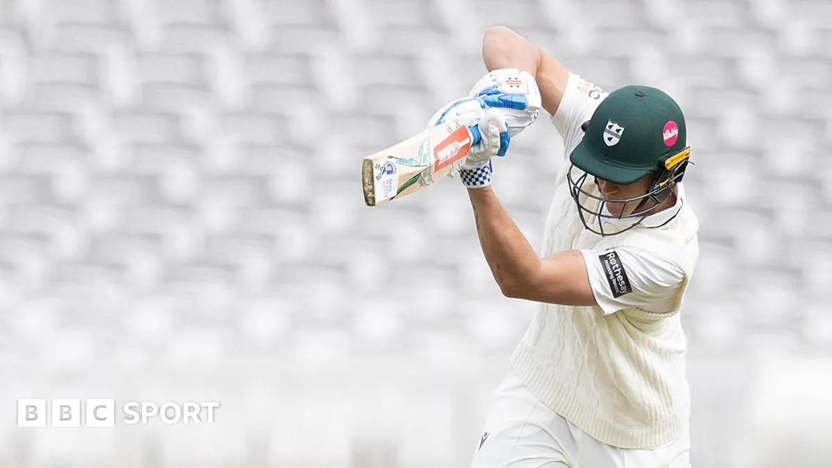 การผุกร่อนของโครงสร้างที่ Lord's: Worcestershire กับภาวะเอนโทรปีเหนือ Middlesex