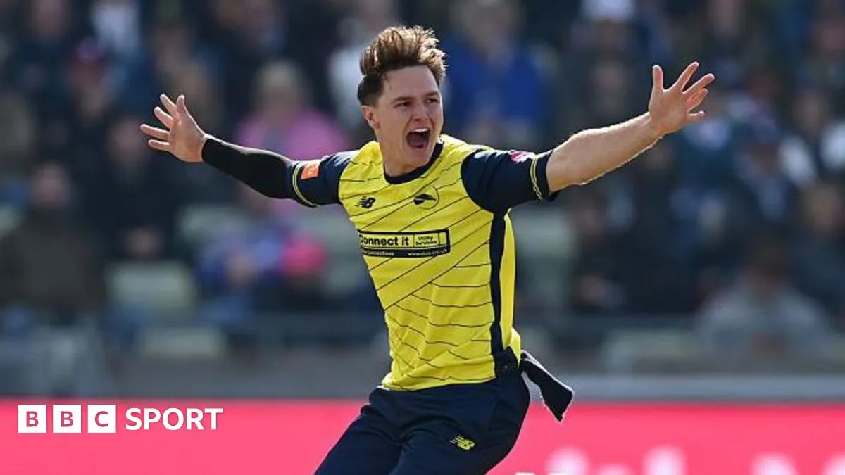 ต่อสัญญาไปยาวๆ! Sonny Baker ตกลงปักหลักล่าวิกเก็ตกับ Hampshire ต่อจนถึงปี 2028