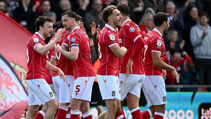 Wrexham แก้เกมสุดปัง! เมื่อหลังพิงฝา ความซ่าเลยบังเกิด