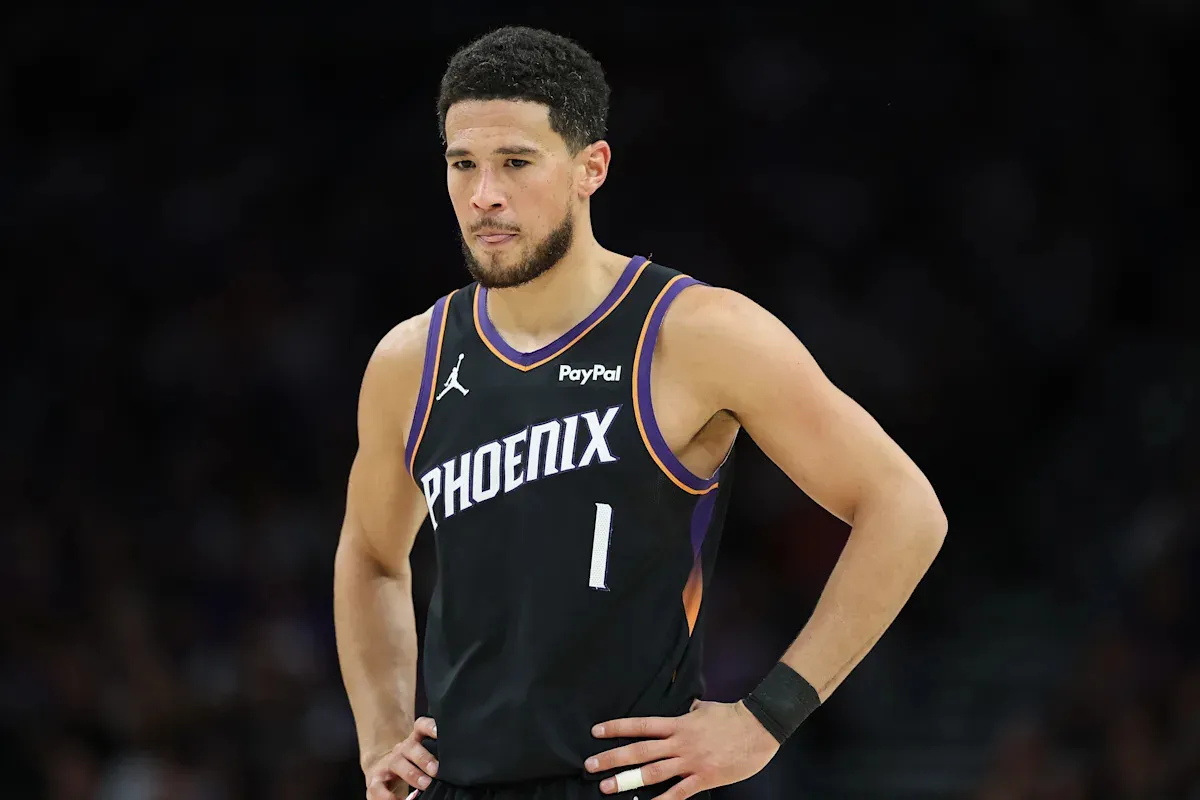 ค่าหัว 35,000 เหรียญ: Devin Booker กับการท้าทายอำนาจมืดเชิ้ตดำในคืนที่ Phoenix ลุกเป็นไฟ