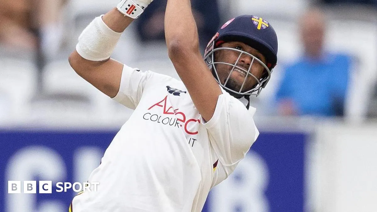 Emilio Gay ตะโกนก้อง Lord's! กดร้อยแต้มท้าทายสายตา Brendon McCullum