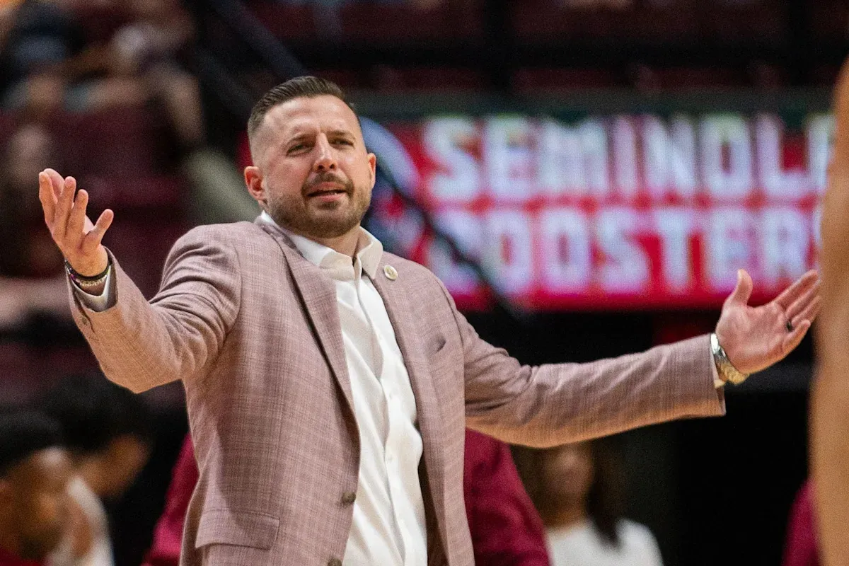 เจาะผังขุมกำลัง FSU Seminoles ฤดูกาล 2026-27: แผนโจรกรรมครั้งใหม่ภายใต้เงื้อมมือ Luke Loucks