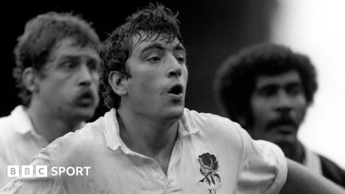เกียรติยศที่รอคอยมา 44 ปี: เมื่อ John Gadd ในวัย 67 ปี ได้รับหมวกทีมชาติอังกฤษอย่างเป็นทางการ