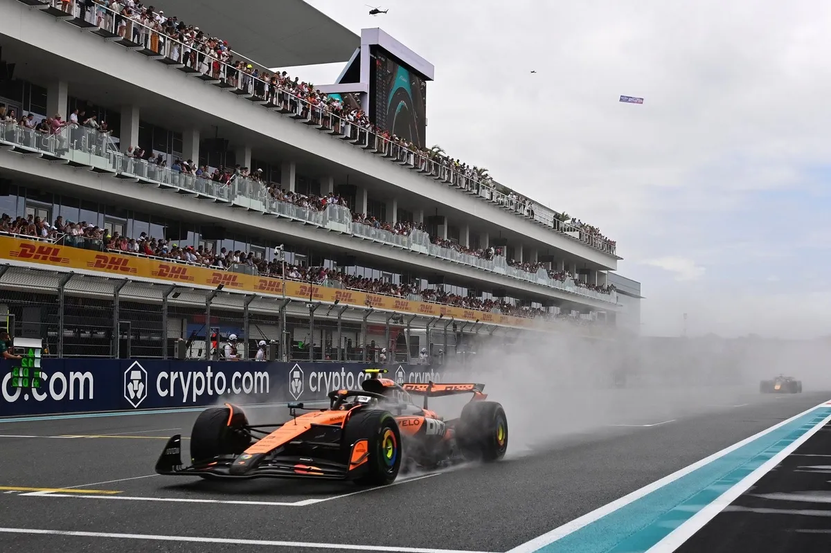 ฟ้าผ่าหรือจะสู้ฟ้าสั่ง? FIA กุมขมับ Miami GP เสี่ยงโดนพายุถล่มจนต้องเลื่อนเวลา!
