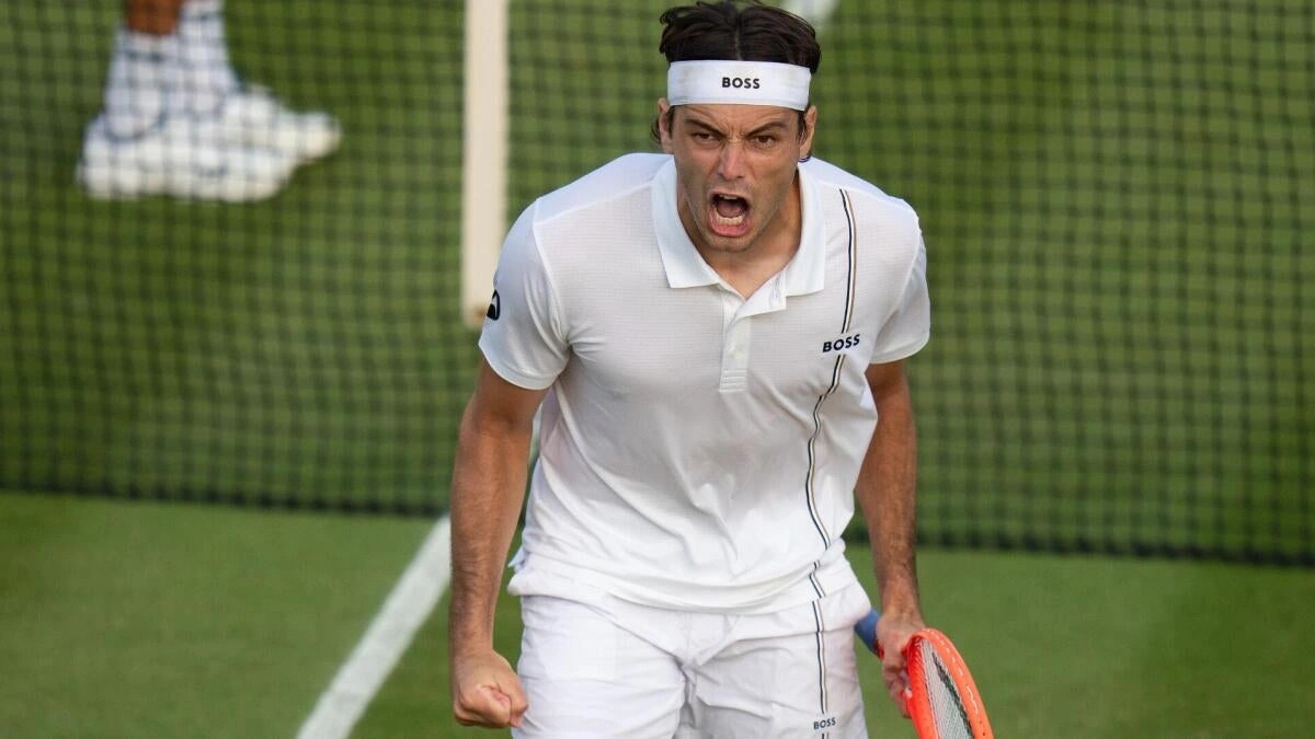 Taylor Fritz พบ Alexander Zverev ในศึก Wimbledon รอบก่อนรองชนะเลิศ
