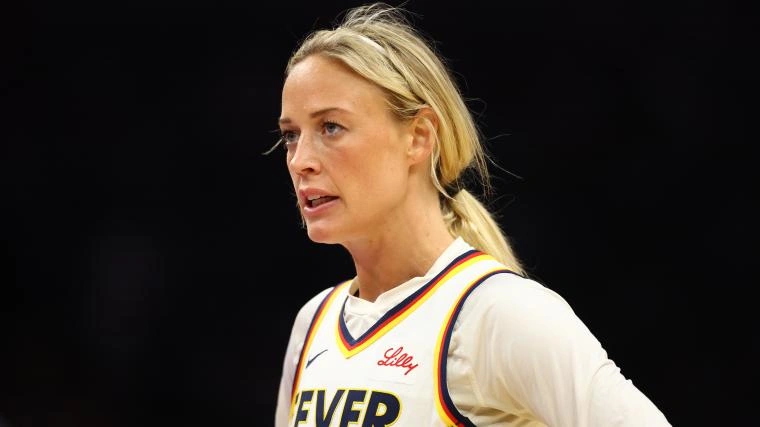 Sophie Cunningham กับชุดออกศึกนัดที่ 3: แฟชั่นสีดำทมิฬที่สะกดทุกสายตาในอินเดียนา