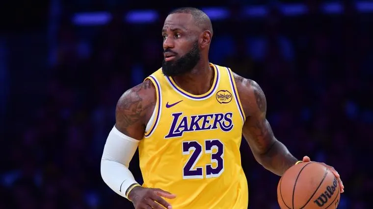 กำแพงเหล็กที่ไม่มีวันพังทลาย: สถิติสุดโหดของ LeBron James ที่บอกว่า Rockets แทบจะปิดประตูชนะ
