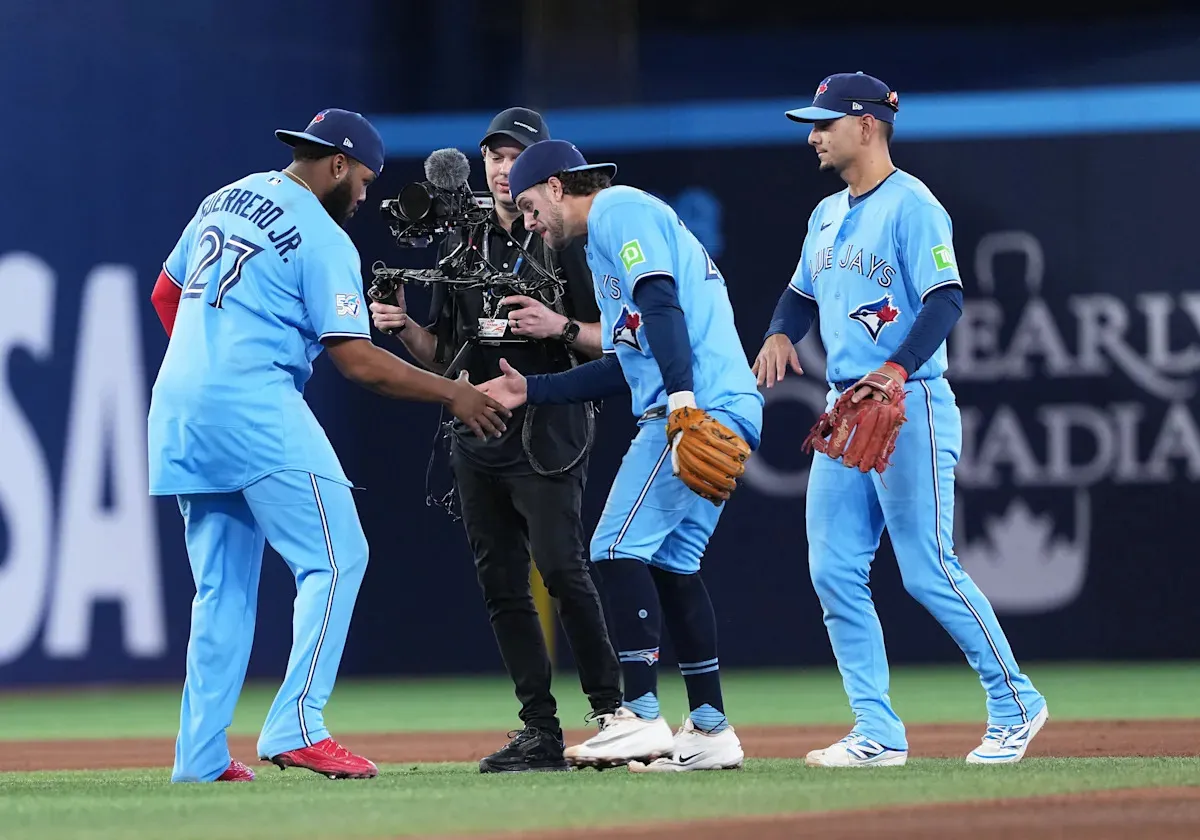 Yesavage กับความเงียบงันที่สมบูรณ์แบบ: เมื่อ Jays สะกดรอย Red Sox จนมุม