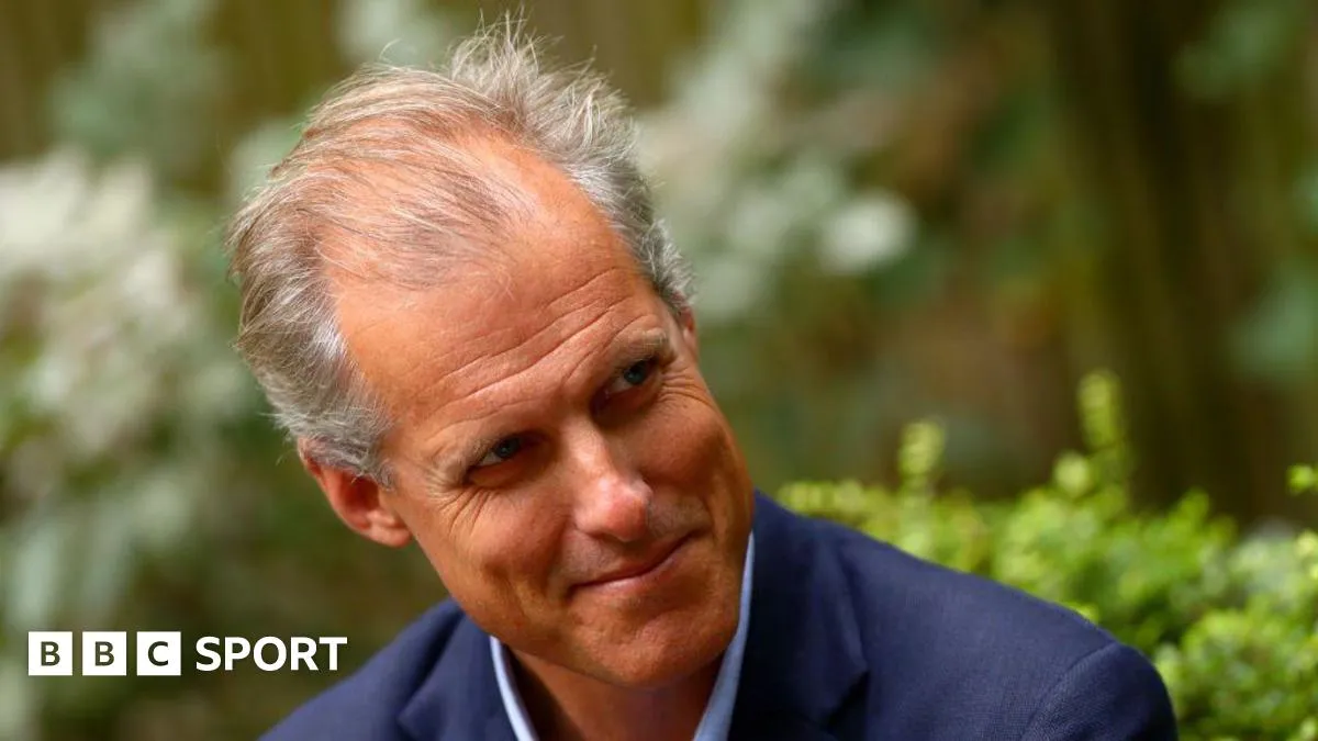 การหวนคืนของ Ed Smith: สถาปนิกผู้เฝ้ามองการผุกร่อนของโครงสร้างในบอร์ด ECB