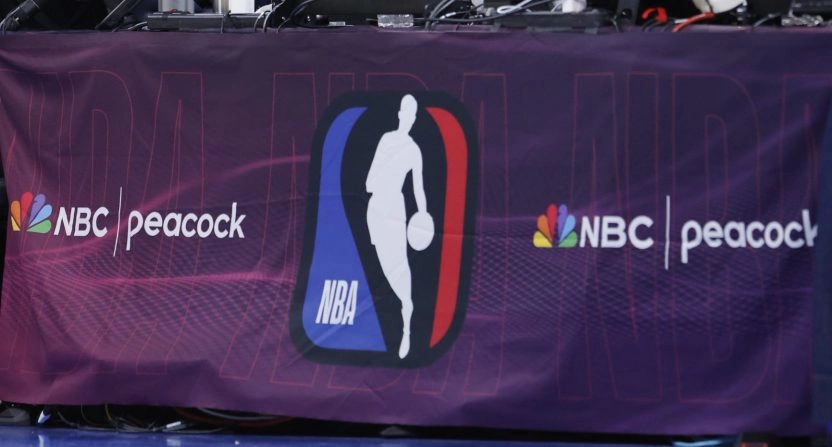 เสียงที่หายไปในค่ำคืนที่ยิ่งใหญ่: ปัญหาเทคนิคทำพิษ NBC ในการคัมแบ็ก NBA Western Conference Finals