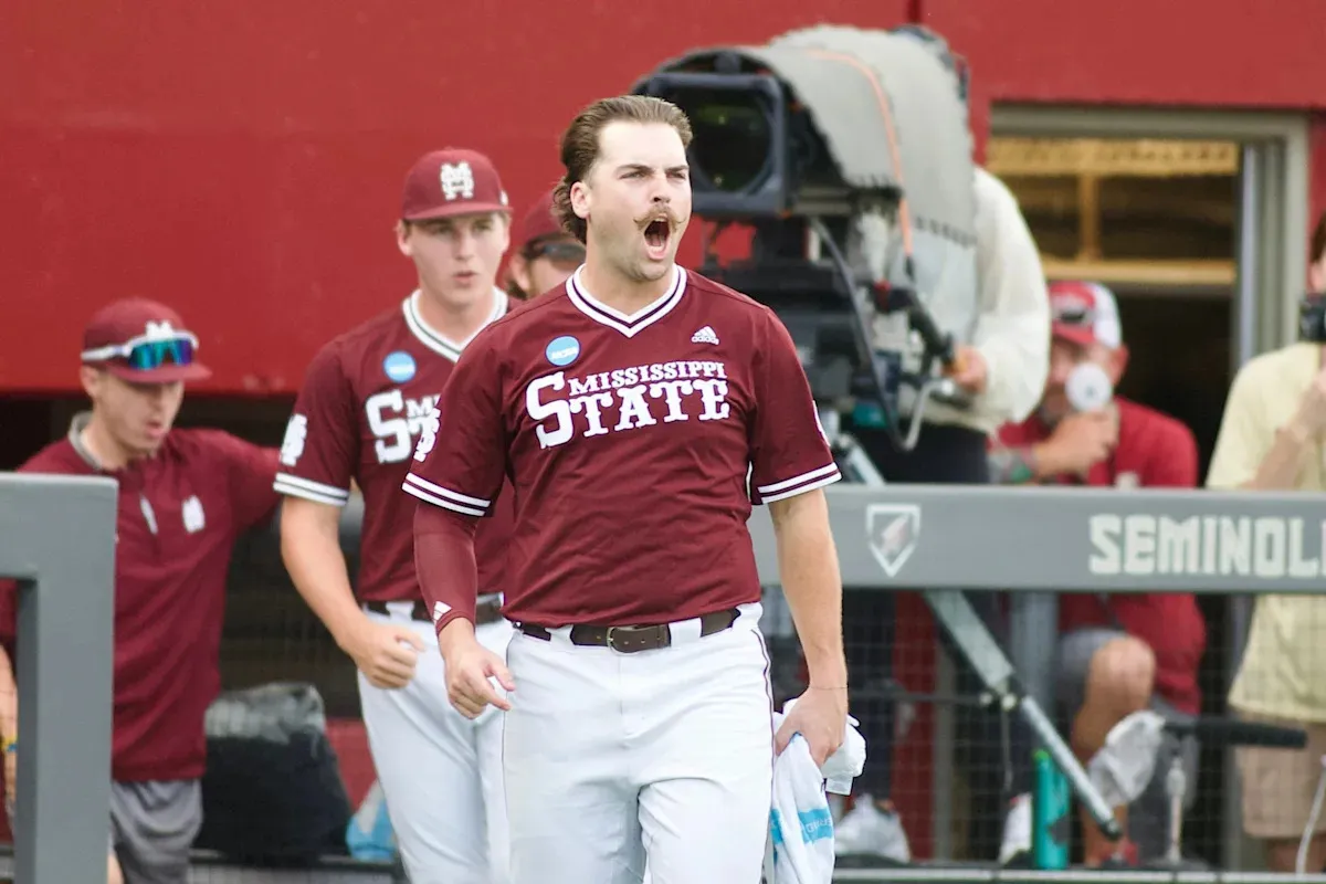 รอยแยกบนไม้เบสบอลและกลิ่นอายของเดือนพฤษภาคม: ส่องสถานะ Mississippi State ในเส้นทาง NCAA Tournament