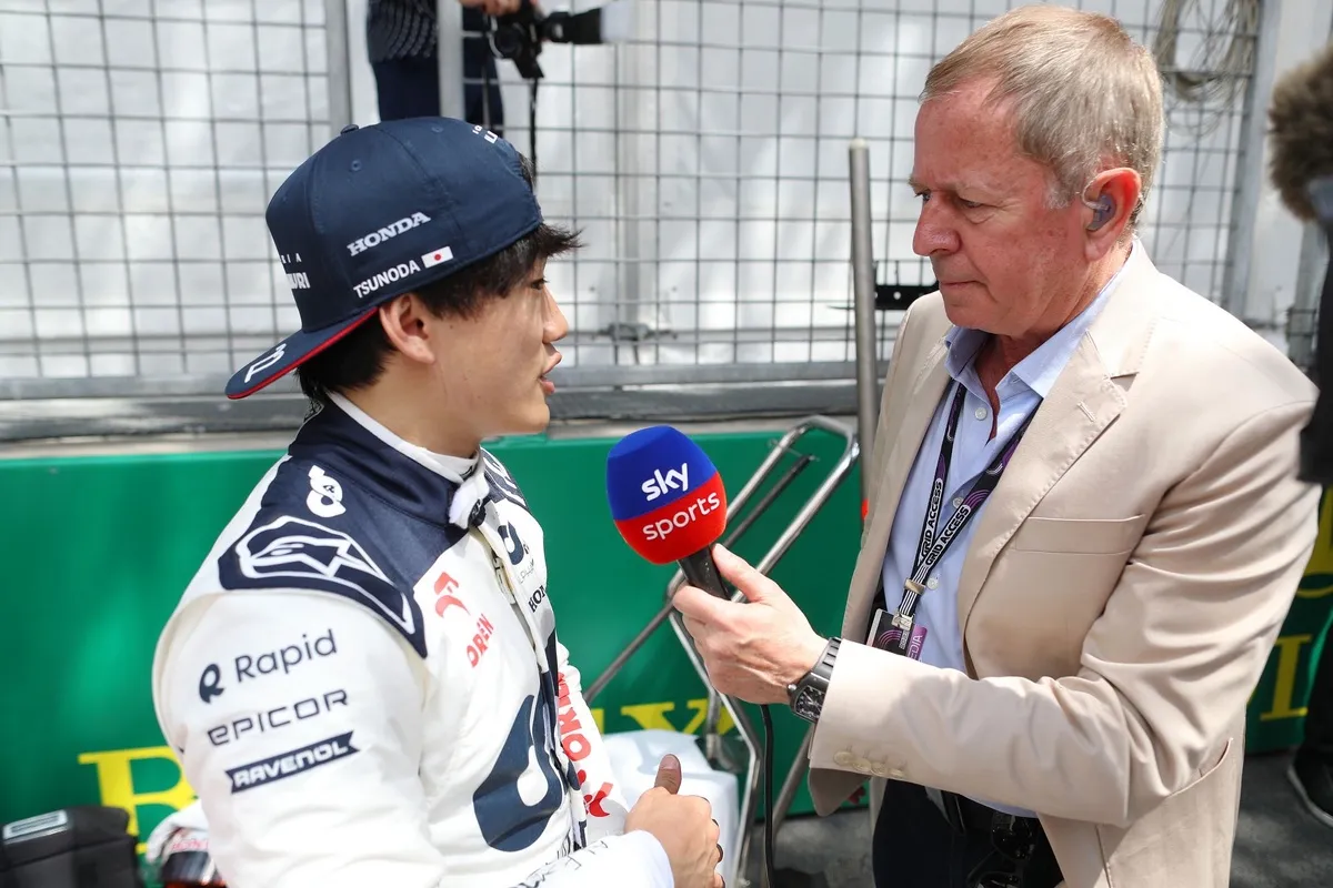 อยู่กันไปยาวๆ จนลูกบวช! Martin Brundle ยิ้มแก้มปริหลัง Sky Sports ต่อสัญญา F1 ถึงปี 2034