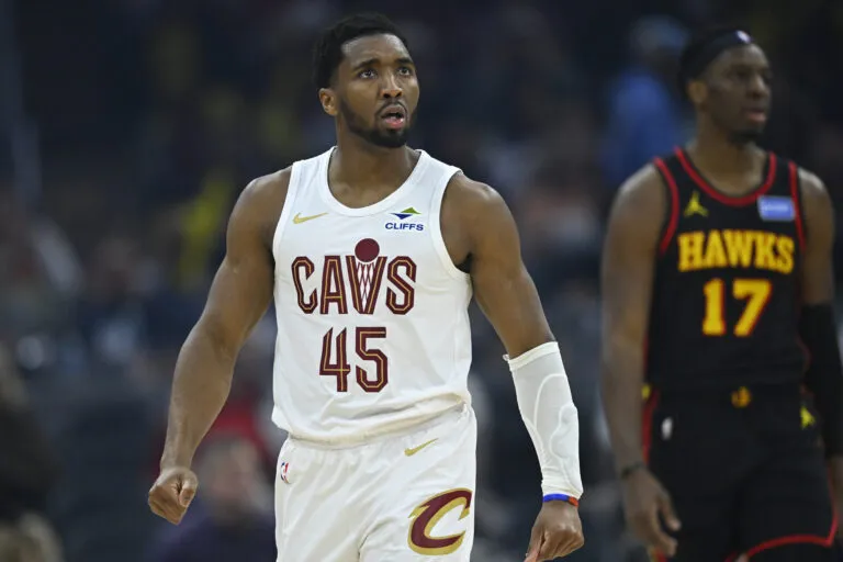 เมื่อตำนานท้าทายหัวใจนักสู้: Donovan Mitchell กับคำตอบสุดแสบถึง Carmelo Anthony หลังพา Cleveland Cavaliers ทะลุรอบสอง