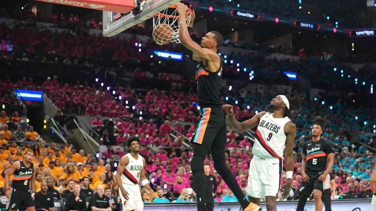 วิเคราะห์ความเสี่ยง Spurs vs. Blazers: เจาะลึกสมการ Playoff และการพยากรณ์ภาระภาษีฟุ่มเฟือยปี 2026