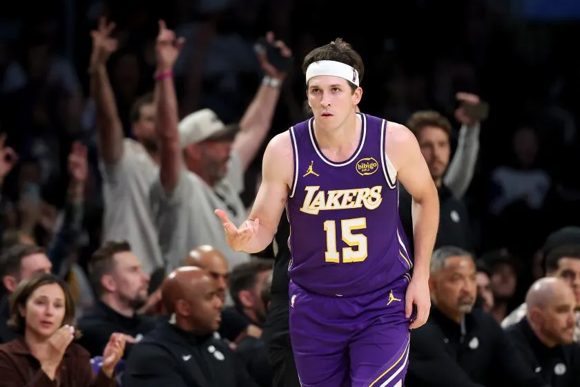 การกลับมาของมือปืน: Austin Reaves กับภารกิจปิดบัญชีใน Game 5