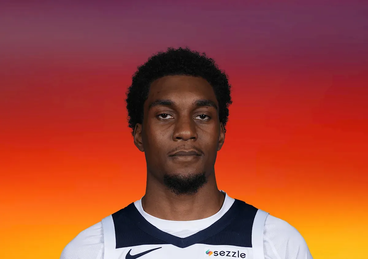 กระสุนสังหารจากเงามืด: Jaden McDaniels ระเบิดฟอร์ม 32 แต้ม ส่ง Wolves ขยี้ Nuggets ตีตั๋วเข้ารอบรองฯ ตะวันตก