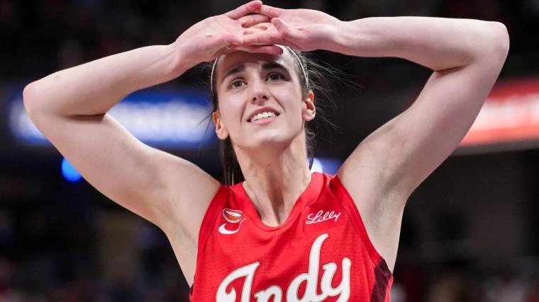 เงียบสงัดทั้งสนาม: เมื่อแสงไฟที่ Gainbridge Fieldhouse ขาดหาย เพราะ Caitlin Clark ต้องพักรบ