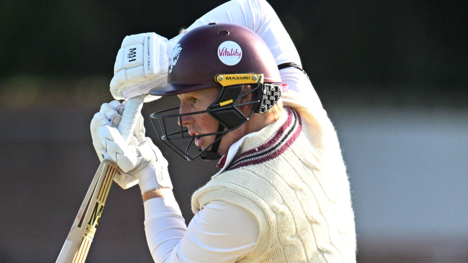 James Rew ได้แรงหนุน แต่ Hampshire ฮึดสู้ Somerset ใน County Championship