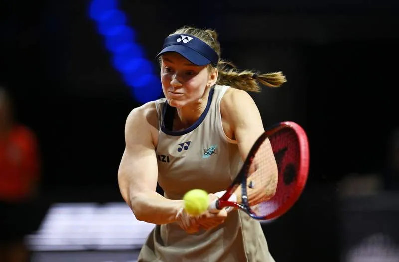 Rybakina คำนวณวิถีพิชิต Muchova ยึดครอง Stuttgart Open สมัยที่สอง