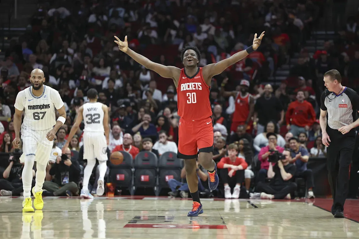 Ayton ปะทะ Capela: สงครามประสาทใต้แป้นที่ไม่มีใครคาดคิด