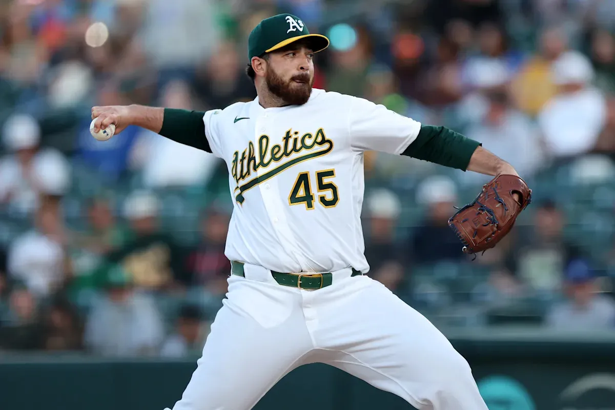คราบเหงื่อและรอยร้าวที่ Oakland Coliseum: เมื่อ A’s พ่ายพิษสง Royals ในช่วงต่อเวลา