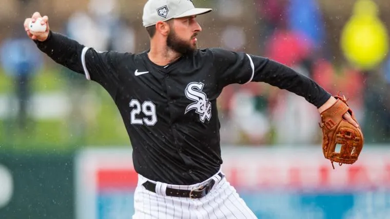 รอยแผลที่สองและกลิ่นอายของ Paul DeJong: เมื่อ Kansas City Royals ต้องการฟันเฟืองใหม่ในคืนที่มืดมิด