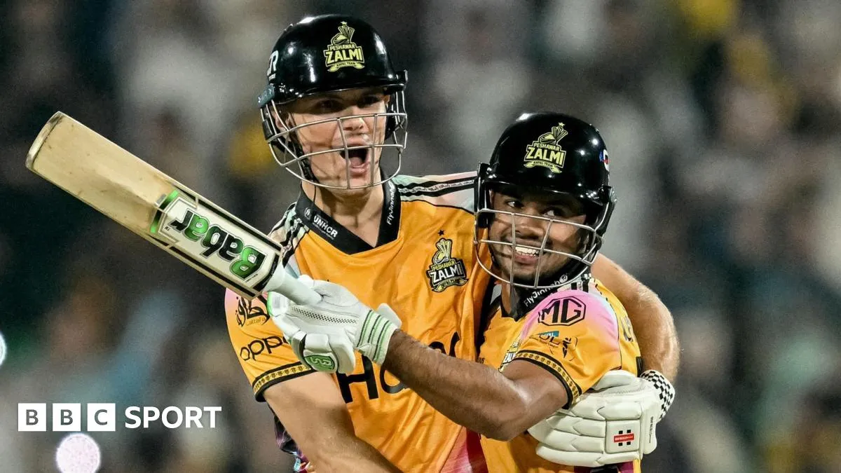 Aaron Hardie กับการรื้อถอนโครงสร้าง: Peshawar Zalmi ทวงคืนความรุ่งโรจน์ท่ามกลางความเสื่อมสลายของ Hyderabad Kingsmen