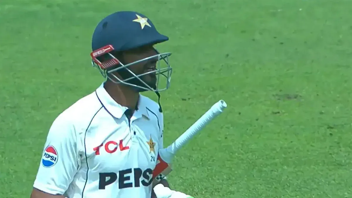 ‘เมื่อไหร่จะไล่ออก?’: Shan Masood โดนจวกยับ หลังพา Pakistan พ่าย Bangladesh แบบหมดสภาพ!