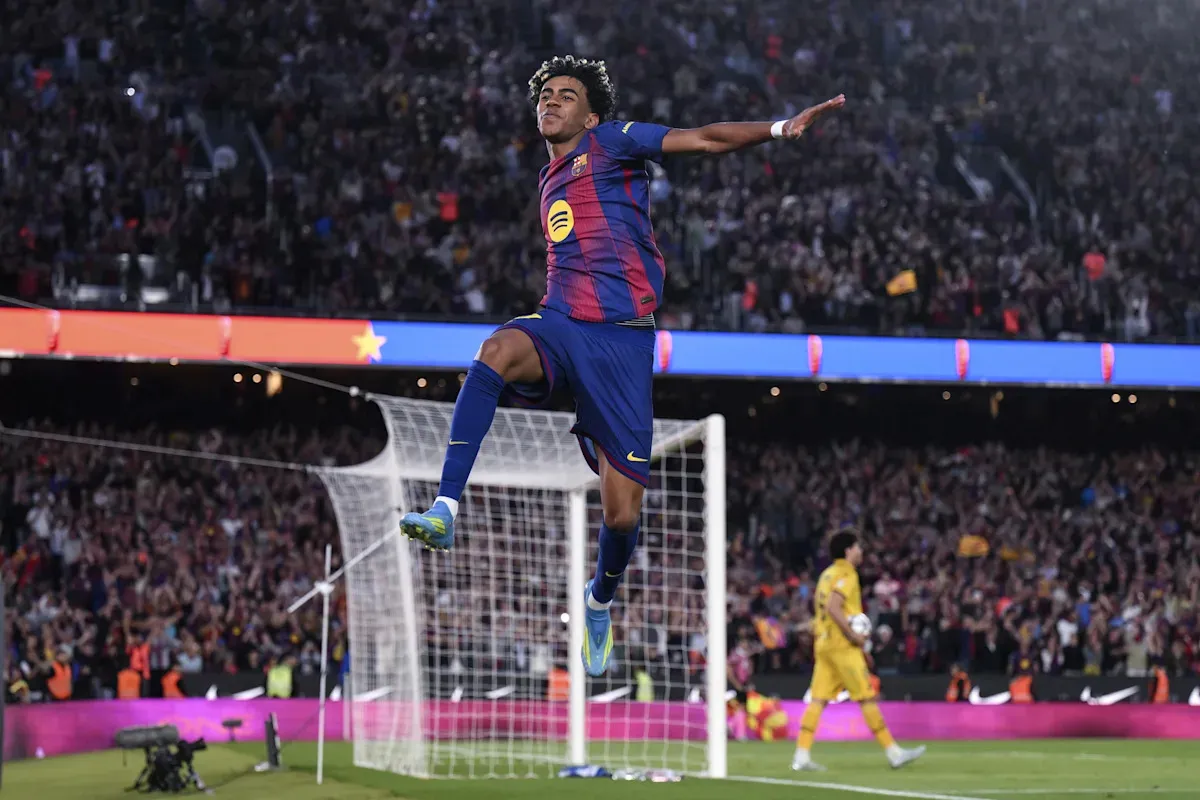 Barcelona ต้องเลิกแกง! ถึงเวลาปั้น Lamine Yamal ให้สุดทาง ก่อนที่น้องจะแบกทีมจนหลังหัก