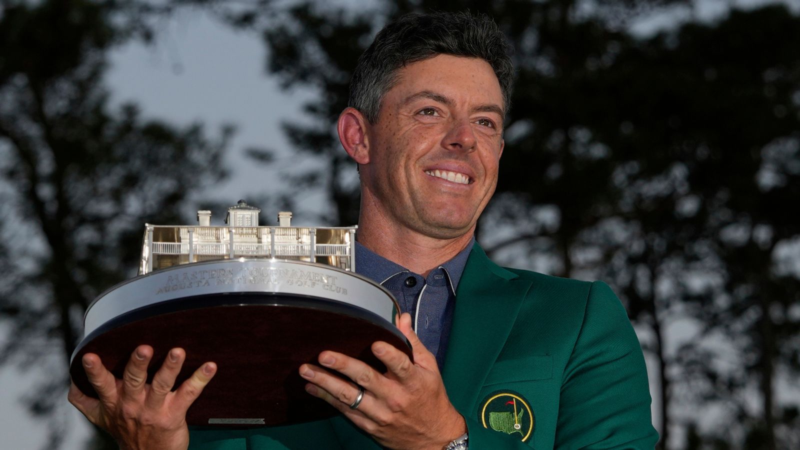 ไขปริศนา Champions Dinner: 'Rory' จัดเมนูไหน ใครได้นั่งหัวโต๊ะ?