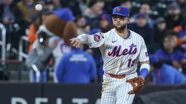 วิเคราะห์ต้นทุนแฝง: ทำไม Bo Bichette ถึงถูกบีบให้กลับไปยืน Shortstop ในเกมล่าสุดของ New York Mets