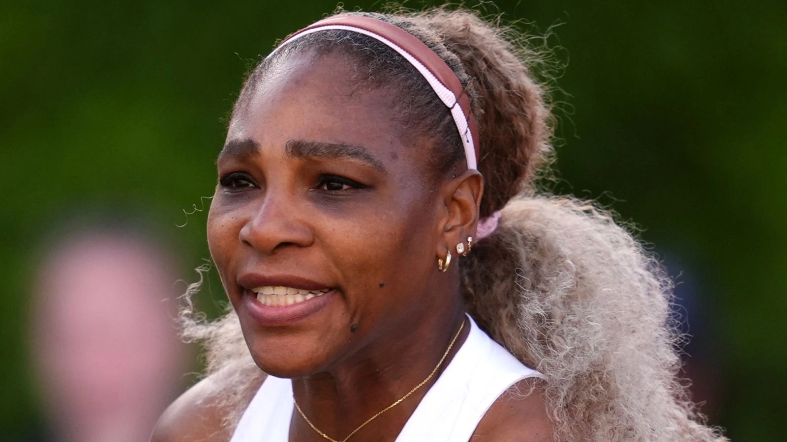 Serena Williams ส่อแววถอนตัวประเภทคู่ Queen's Club หลัง Victoria Mboko บาดเจ็บเข่า