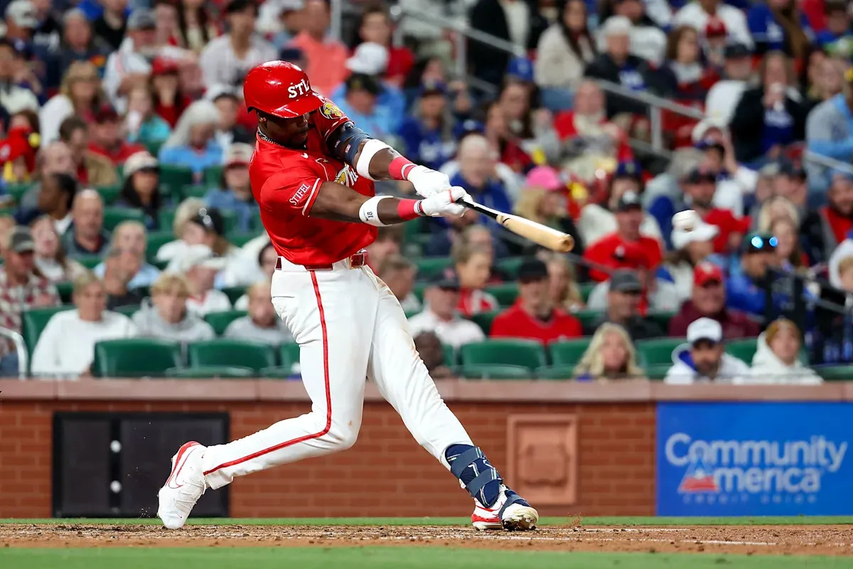 ปาฏิหาริย์แห่งนกแดง: Jordan Walker ร่ายมนตราสี่ครา สยบยักษ์ใหญ่ Los Angeles Dodgers ณ วิหาร Busch Stadium