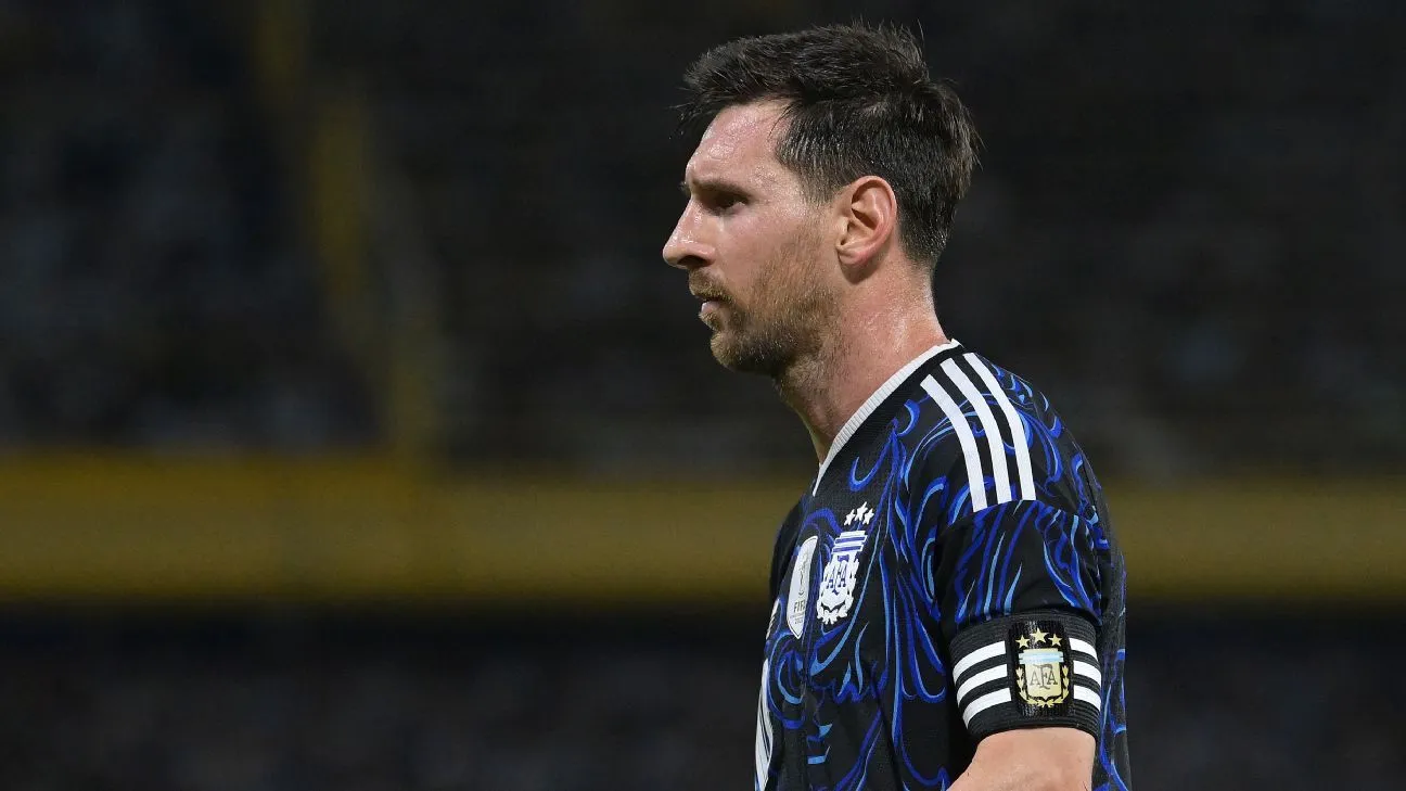 เงาร้ายในสวนสีเขียว: เมื่อคำสัญญาของ Lionel Messi ไม่ผลิบานจนนำไปสู่การฟ้องร้อง