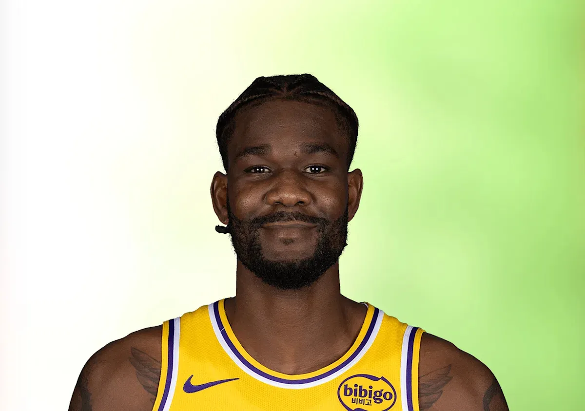 ศอกสังหารกลางแสงไฟ: Deandre Ayton โดนตะเพิดพ้นสมรภูมิ Game 4